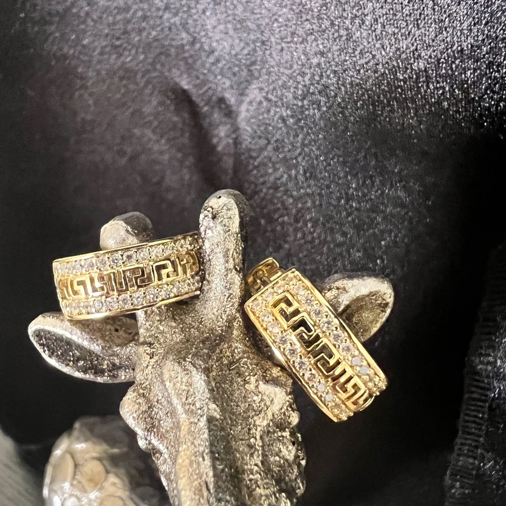 Gold And Silver Geometric Patterned Ring - image 3